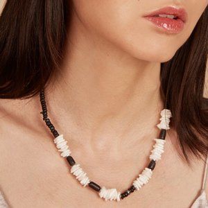 🍋3 for $20🍋 Trendy Black and White Puka Shell Necklace